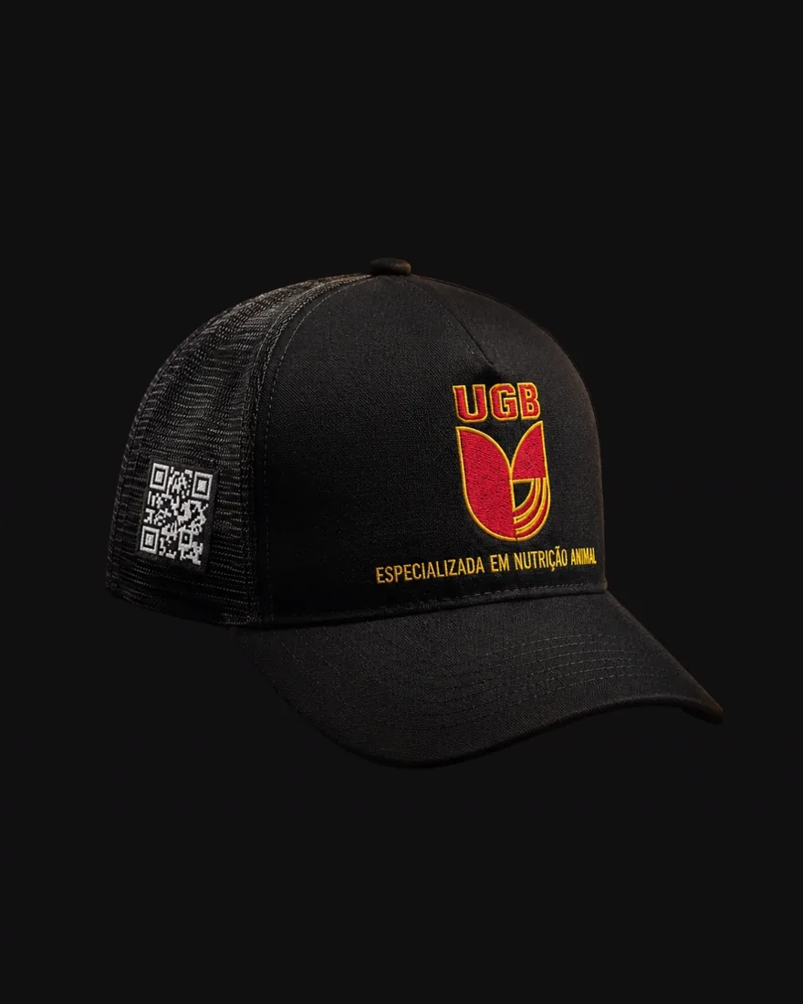 Boné trucker preto da UGB com bordado colorido e QR code na lateral
